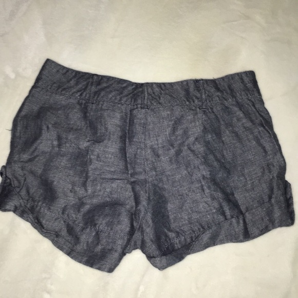 Gray shorts - Picture 3 of 4